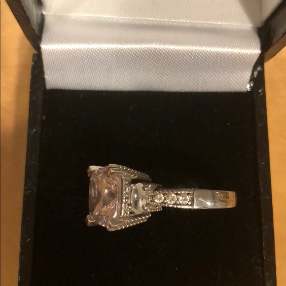 Pink CZ ring - Picture 4 of 4